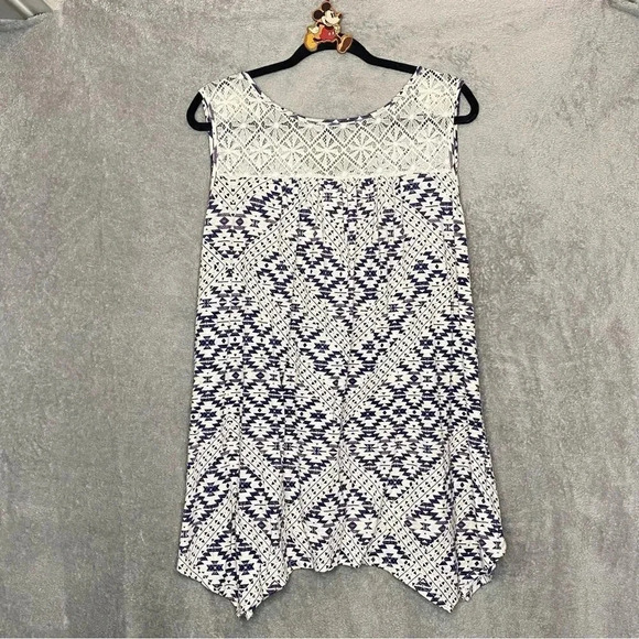 Fred David 2X Top Shirt White Geometric Sleeveless Asymmetrical V Neck Keyhole - Picture 4 of 8